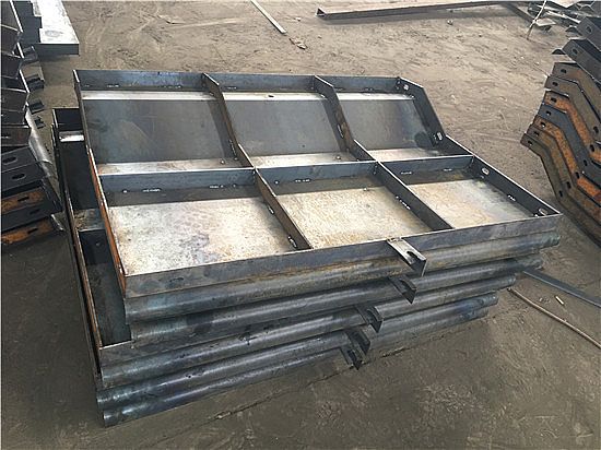 公路防撞墙模具主要技术特点