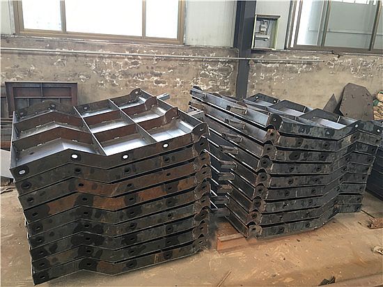 公路防撞护栏模具技术标准