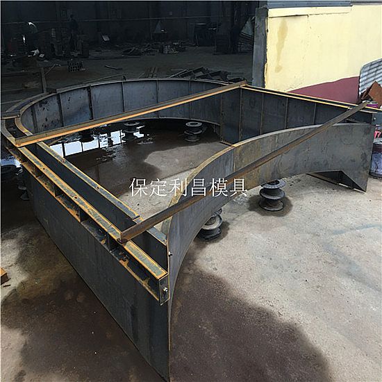 拱形护坡模具