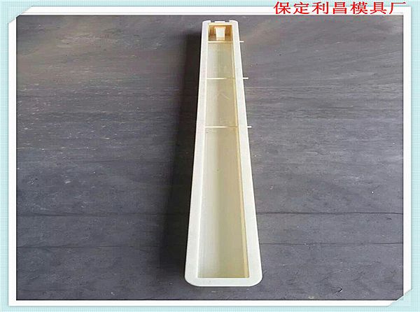 立柱模具_铁丝网立柱模具介绍