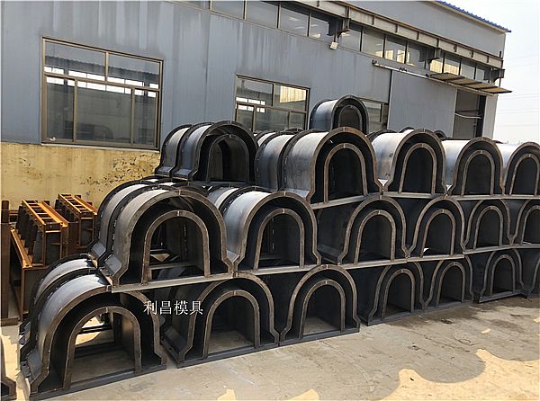 预制排水槽模具_简介