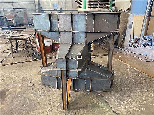 扭王字防浪块模具