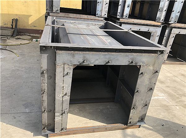 齿口矩形槽模具