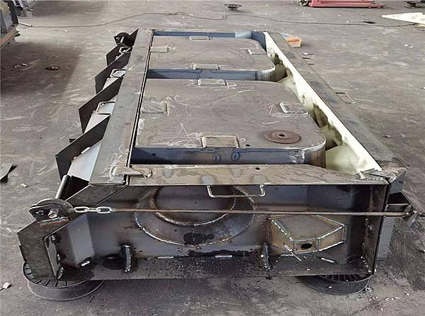 关于挡土墙砌块模具的介绍