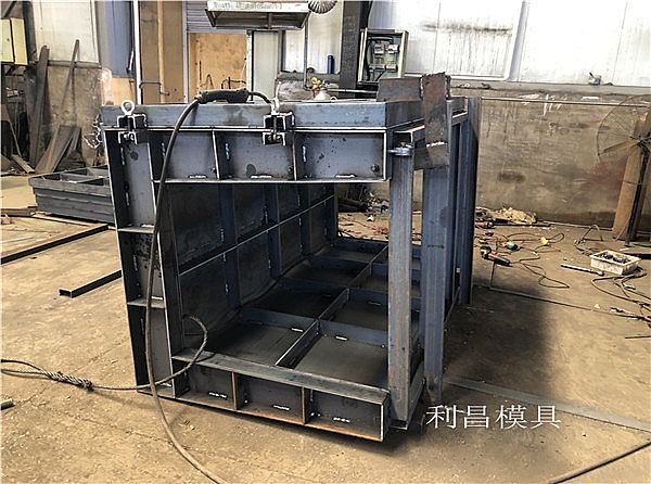 关于渠道模具的介绍