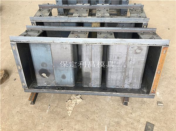 水泥电缆槽模具的介绍