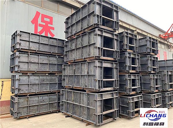 关于矩形农渠模具的介绍