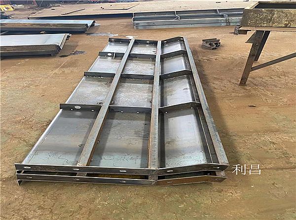 关于机场导流屏模具的介绍