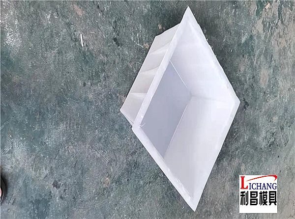 光伏水泥墩模具_简介