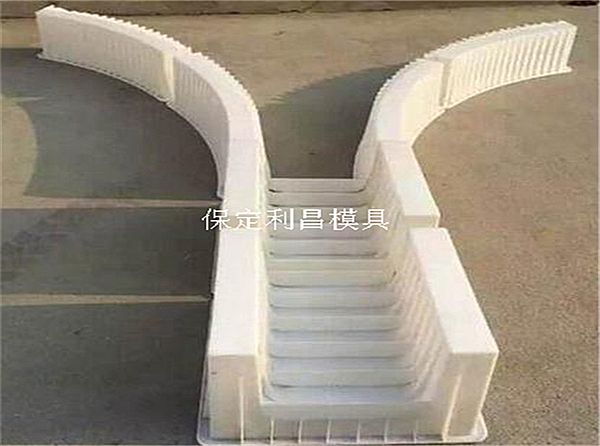 人字骨架模板_技术与支持