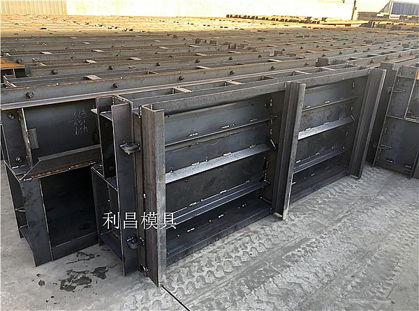 桥面系遮板模具 基本介绍