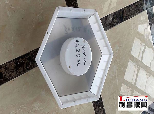 植草护坡砖模具_基本介绍